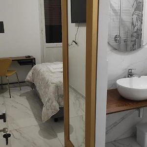 Kamer met een Queen Size Bed